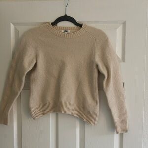Uniqlo Women's Tan Crew Neck Sweater 100% Wool